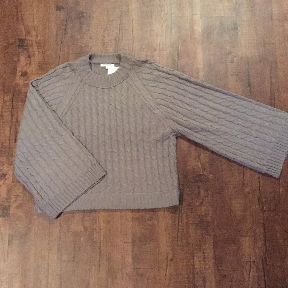 Large, Gray Bell Sleeve Knit Sweater